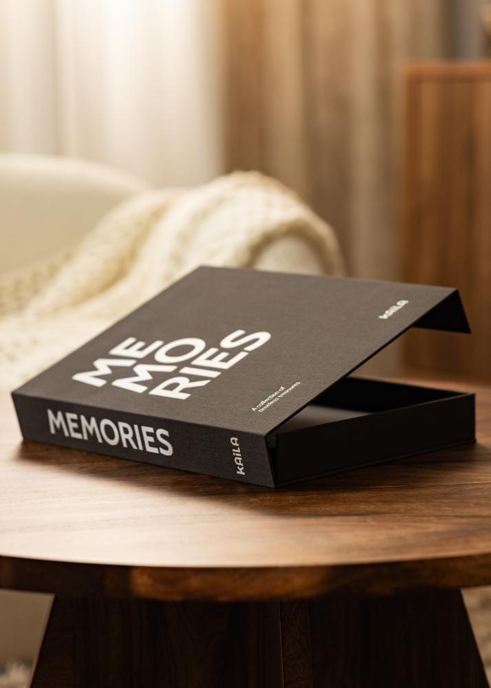 KAILA KAILA MEMORIES Black/White - Coffee Table Photo Album (60 Schwarze Seiten)